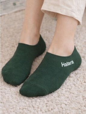 Halara Low-Cut Pair of Socks in Dark Green - OS , NWT